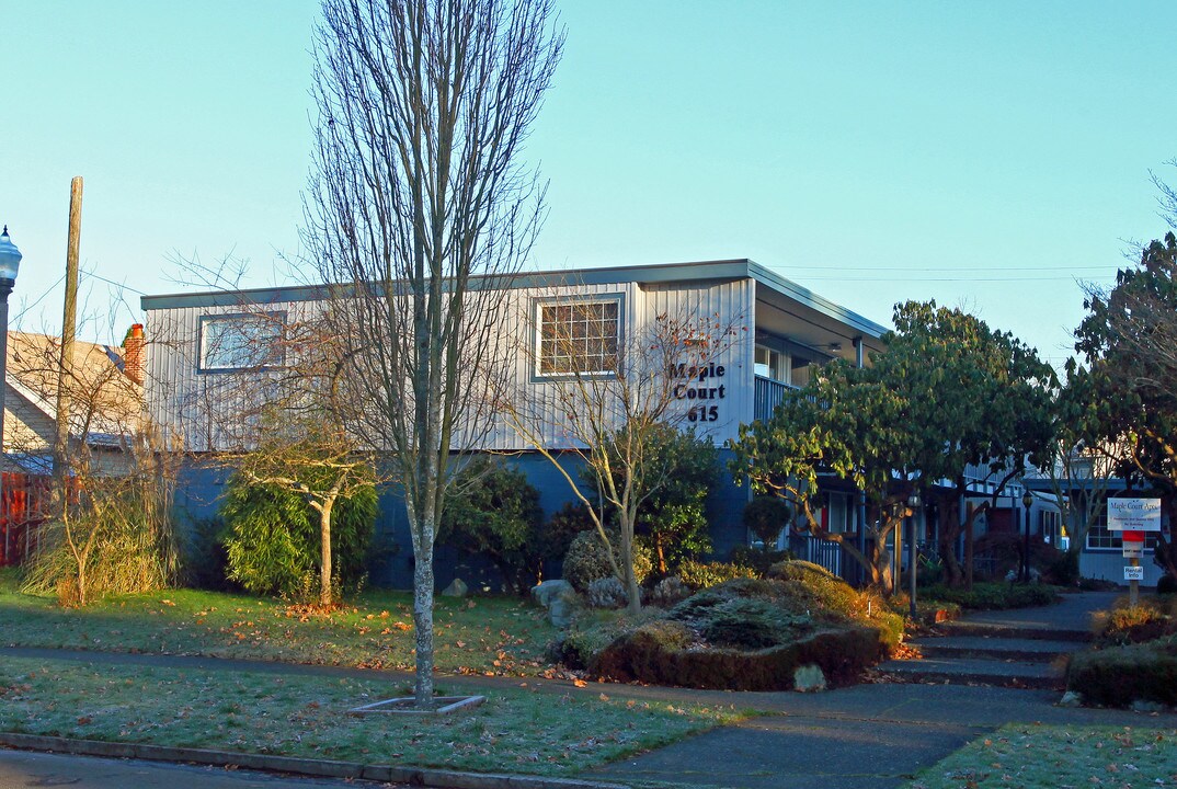 Maple Court Apartments in Tacoma, WA - Building Photo