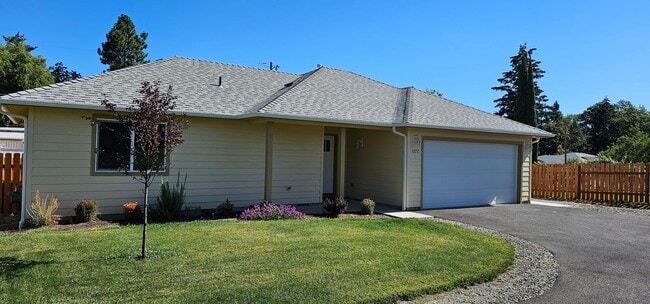 property at 1227 Annabelle Ln