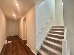 123 Adeline Dr in Uhland, TX - Building Photo - Building Photo