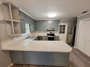 1524 Pine Forest Dr in Tallahassee, FL - Building Photo - Building Photo