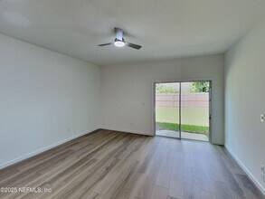 590 Holly Lks Dr in Orange Park, FL - Building Photo - Building Photo