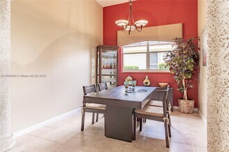 3815 Oak Ridge Cir in Weston, FL - Building Photo - Building Photo