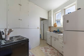 812 Mary St in Ann Arbor, MI - Building Photo - Interior Photo