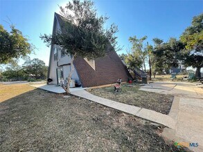 1522 Cattail in Canyon Lake, TX - Foto de edificio - Building Photo