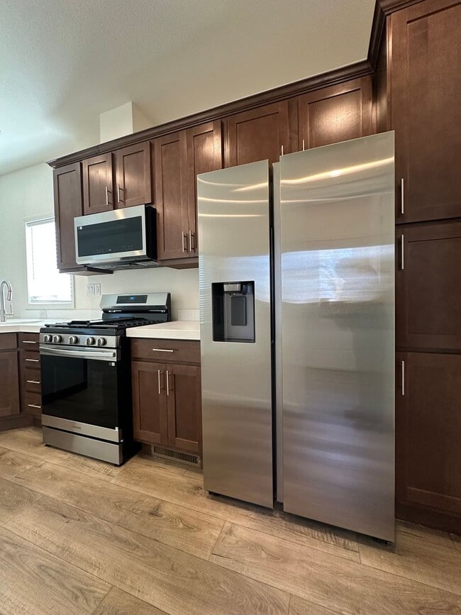 2631 Olive Ave in Patterson, CA - Building Photo - Building Photo