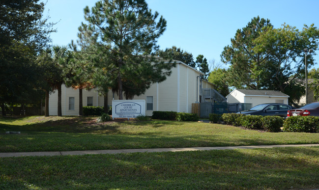 Caribbean Court in St. Petersburg, FL - Building Photo - Building Photo