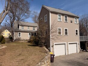 532 East St, Unit 3 in Weymouth, MA - Building Photo - Building Photo