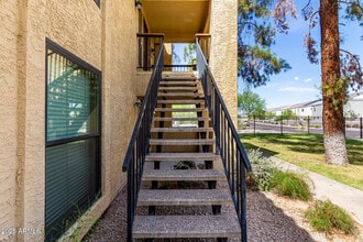 8214 N 21st Dr in Phoenix, AZ - Building Photo - Building Photo