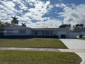 19020 SW 91st Ave in Cutler Bay, FL - Building Photo - Building Photo