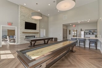 Fieldstone at Commack East in Commack, NY - Building Photo - Building Photo