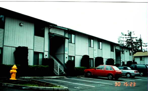 Terrace Apartments in Lakewood, WA - Building Photo - Building Photo