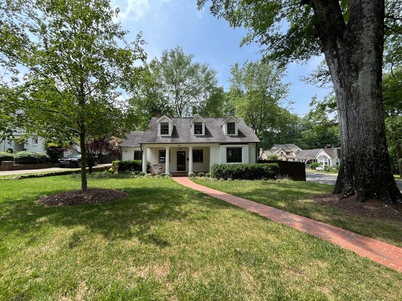 373 Hillside Ave in Charlotte, NC - Building Photo