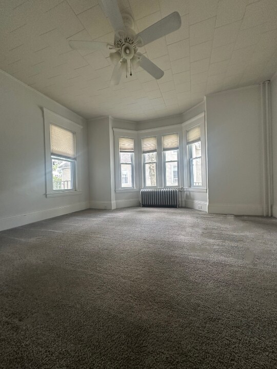 817 Union St in Manchester, NH - Building Photo