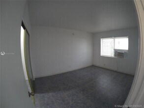 915 NE 16th Terrace-Unit -2 in Fort Lauderdale, FL - Building Photo - Building Photo