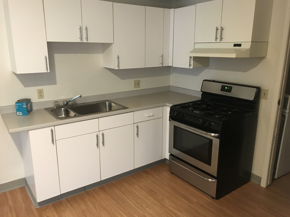 24 Coe Pl in Buffalo, NY - Building Photo