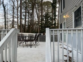 210 Pinehurst Ln in Marietta, GA - Foto de edificio - Building Photo