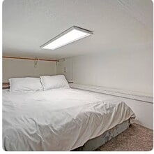 1435 Crestview Dr in Camano Island, WA - Building Photo - Building Photo