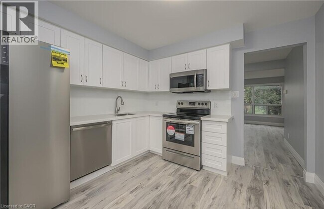 595 Third St in London, ON - Building Photo - Building Photo