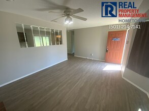 38 Compass Point St in Sherwood, AR - Building Photo - Building Photo