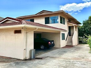 3251 Kaimuki Ave in Honolulu, HI - Building Photo - Building Photo