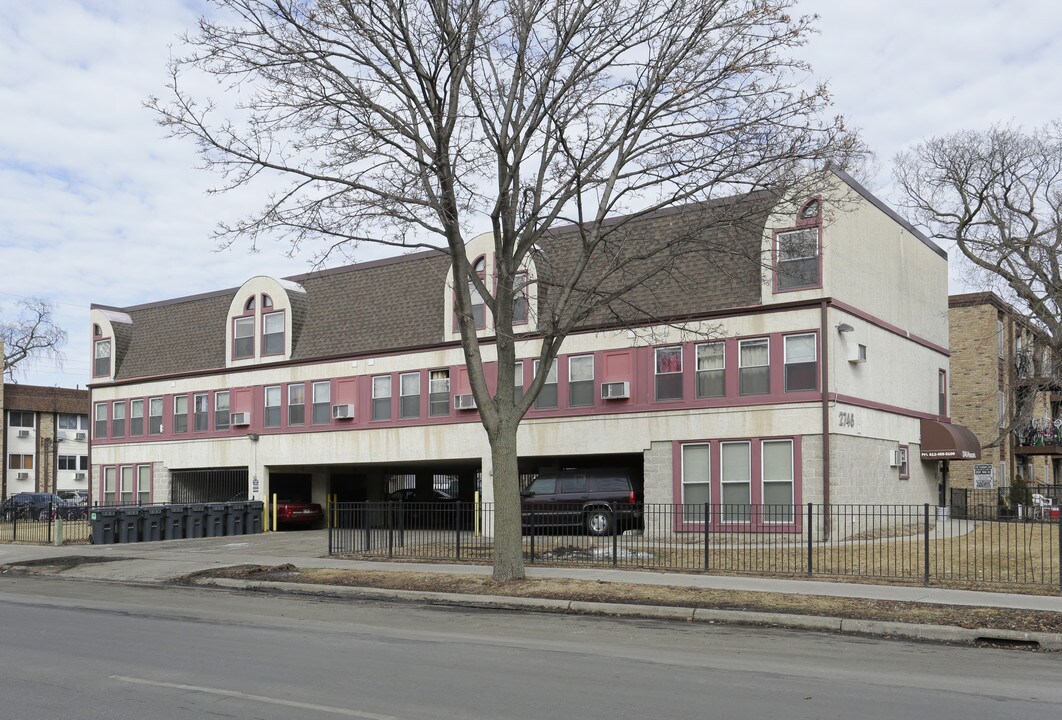 2746 Pleasant Ave S in Minneapolis, MN - Building Photo