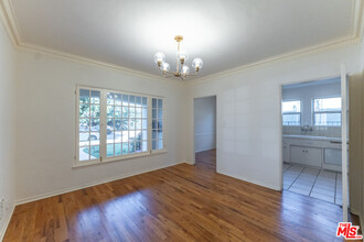1258 Meadowbrook Ave in Los Angeles, CA - Building Photo - Building Photo