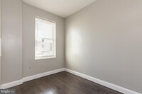 1837 E Harold St photo'