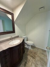 3073 Lamplighter St in Simi Valley, CA - Foto de edificio - Building Photo