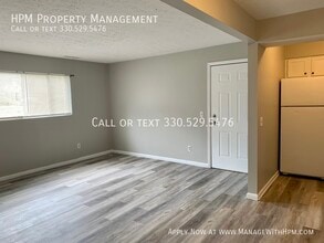 4229 Middlebranch Ave NE in Canton, OH - Building Photo - Building Photo