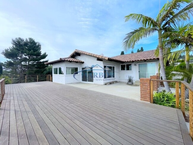 2300 Sparta Dr in Rancho Palos Verdes, CA - Building Photo - Building Photo