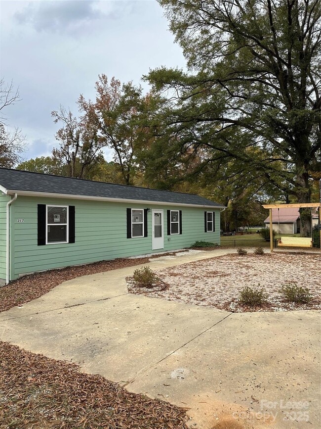 317 W Newton St in Spencer, NC - Building Photo - Building Photo