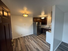 1226 East St in Orland, CA - Building Photo