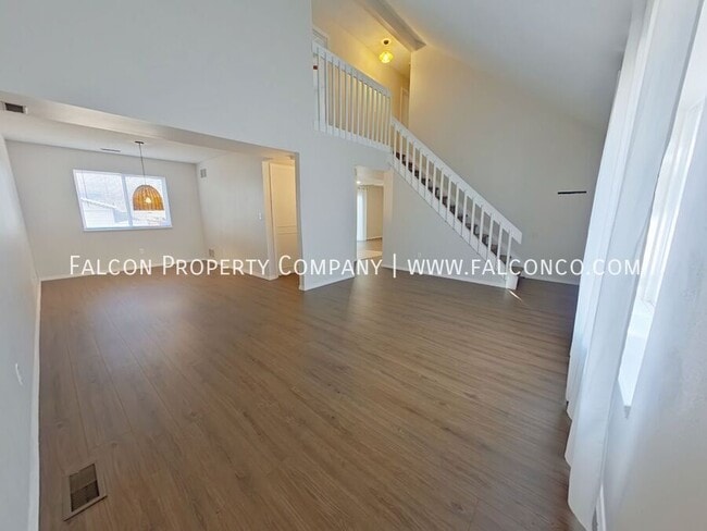 8010 Essington Dr in Colorado Springs, CO - Building Photo - Building Photo