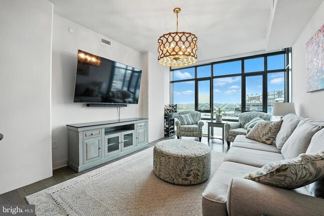 property at 70 N St SE