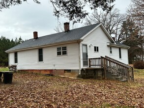 7818 Abilene Rd in Farmville, VA - Building Photo - Building Photo