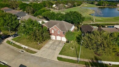 1823 Blue Water Bay Dr in Katy, TX - Building Photo - Building Photo