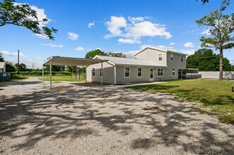 1060 E Reno Rd in Azle, TX - Building Photo - Building Photo