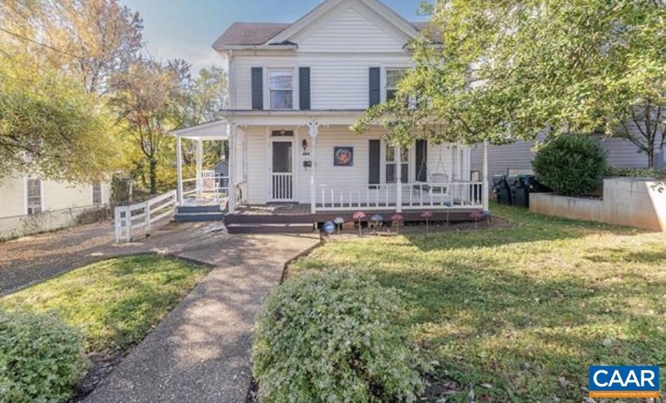 804 Hinton Ave in Charlottesville, VA - Building Photo