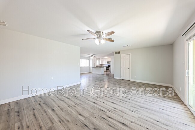 4023 N 80th Dr in Phoenix, AZ - Building Photo - Building Photo