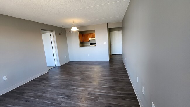 7 Ocean View Dr, Unit 706