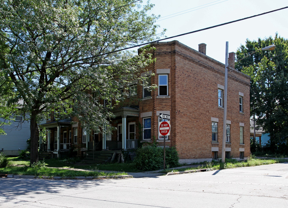 7815 Franklin Blvd in Cleveland, OH - Building Photo