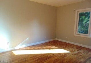 108 Mill St in Paterson, NJ - Building Photo - Building Photo