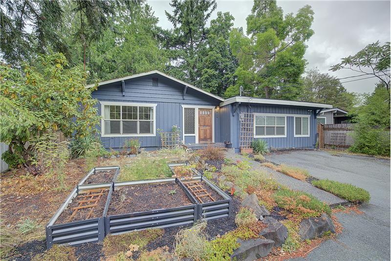 816 NE 120th St in Seattle, WA - Foto de edificio