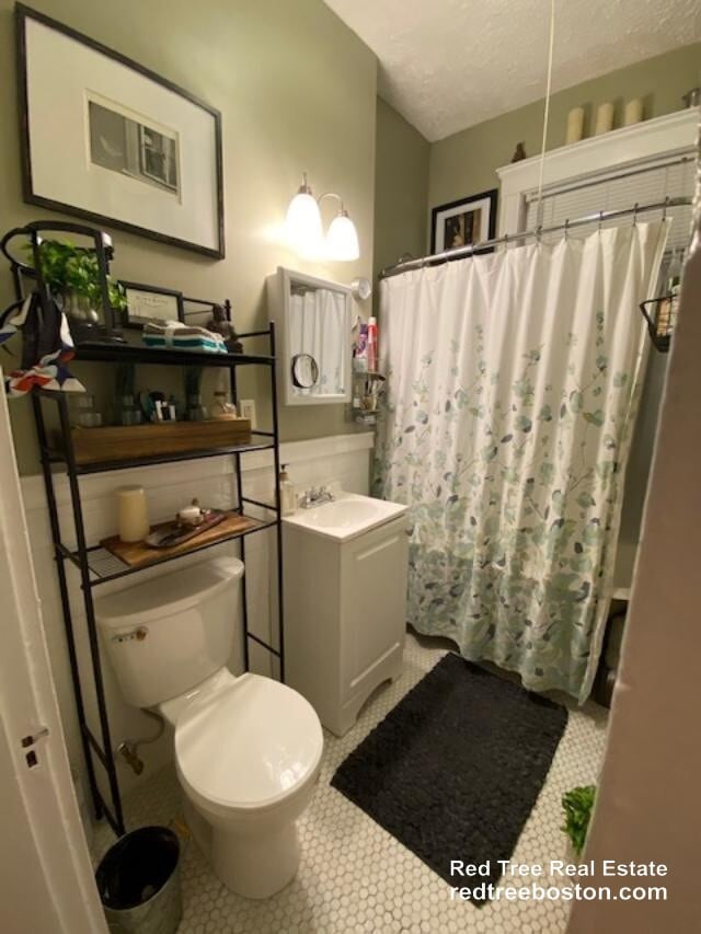 1572 Commonwealth Ave, Unit 3 in Boston, MA - Foto de edificio - Building Photo