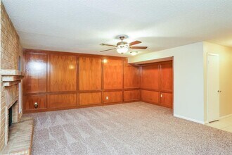 8010 Goldengrove Dr in Spring, TX - Building Photo - Building Photo