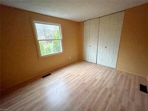 535 Willow Dr SE in Warren, OH - Building Photo - Building Photo