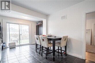 301 Wallace Ave S in Welland, ON - Building Photo - Building Photo