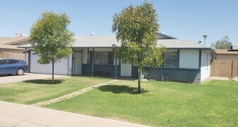 2040 E Minton Dr in Tempe, AZ - Building Photo