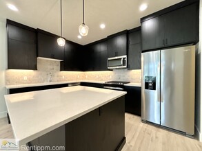 1207 N Webb Wy in Meridian, ID - Building Photo - Building Photo