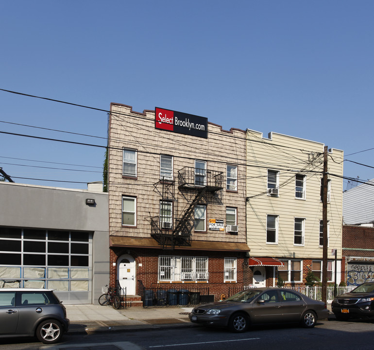 36 Bushwick Ave in Brooklyn, NY - Building Photo